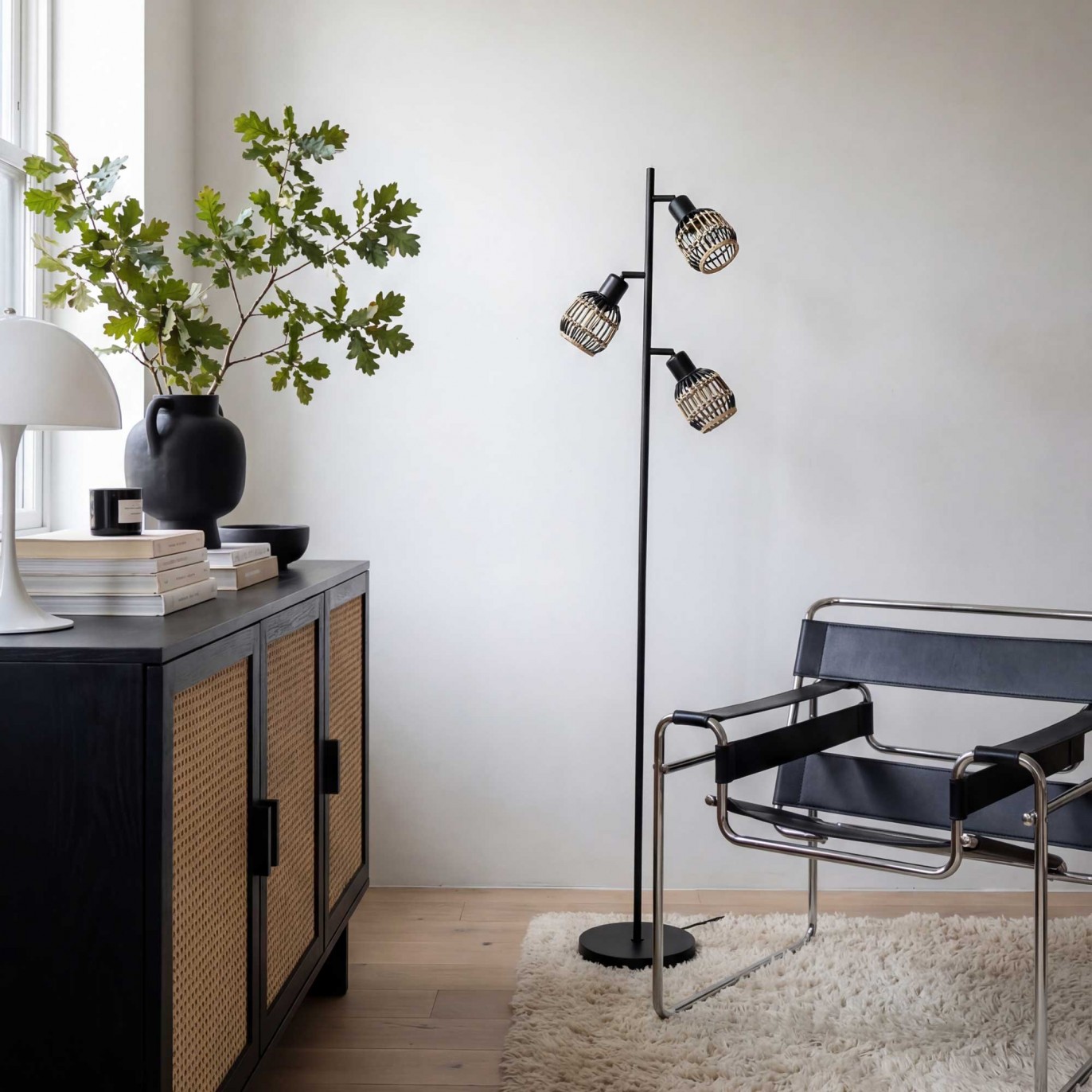 Lampadaire 3 lumières en rotin noir et naturel - LATIE