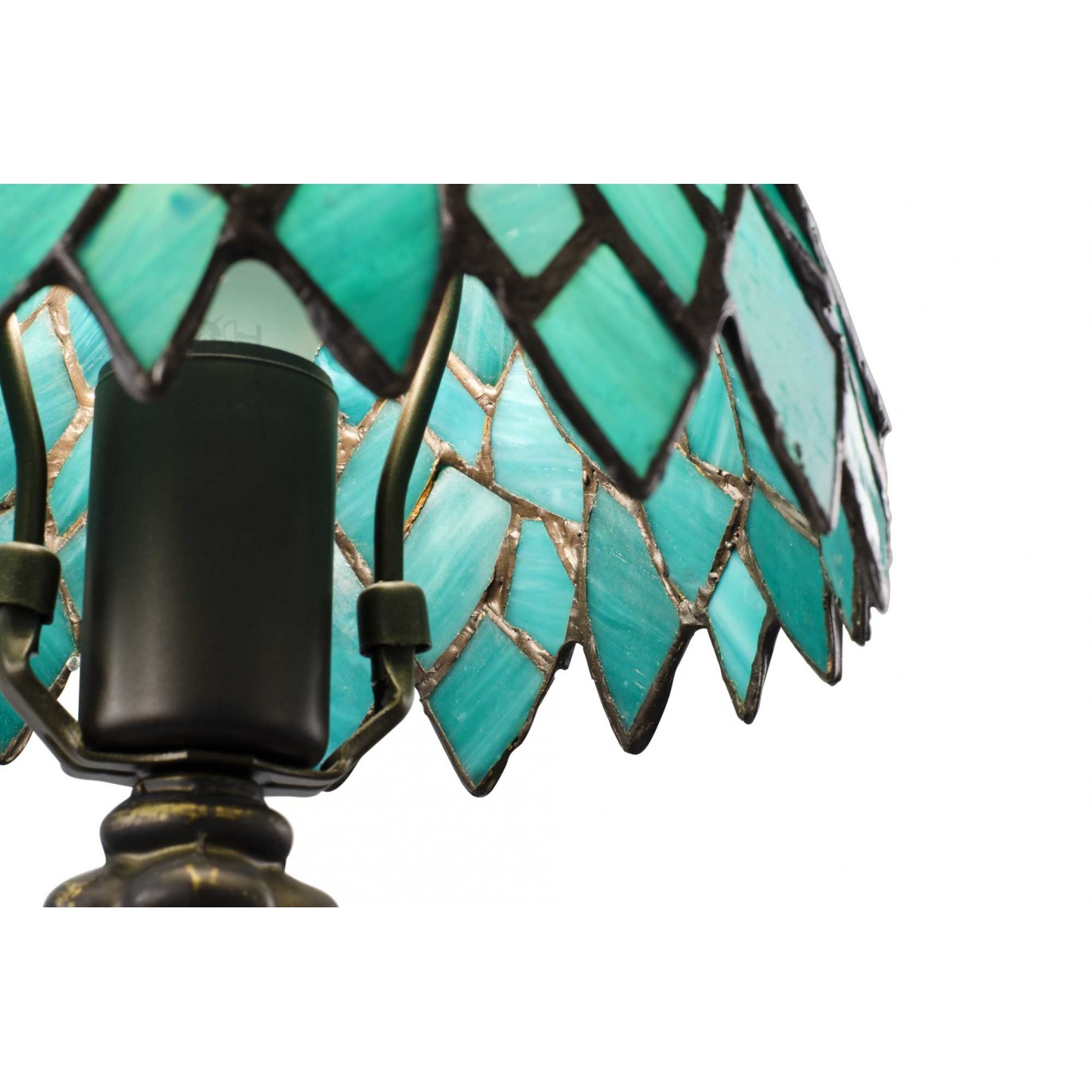 Lampe à poser en verre mosaïque pied en alliage de zinc - TIFFANY CAMILLE PM
