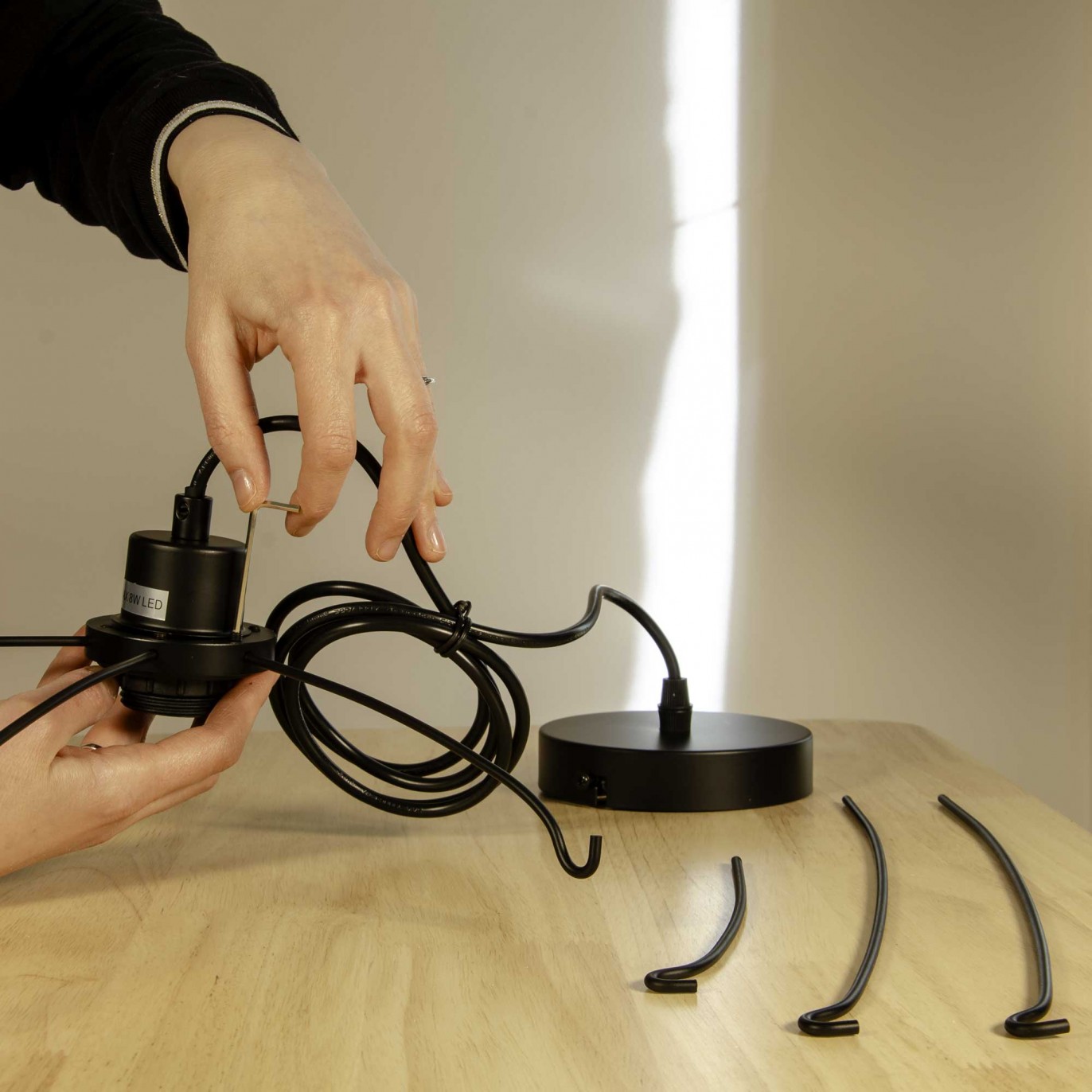 Suspension mobile en métal noir et doré - à monter - ATTOM PM
