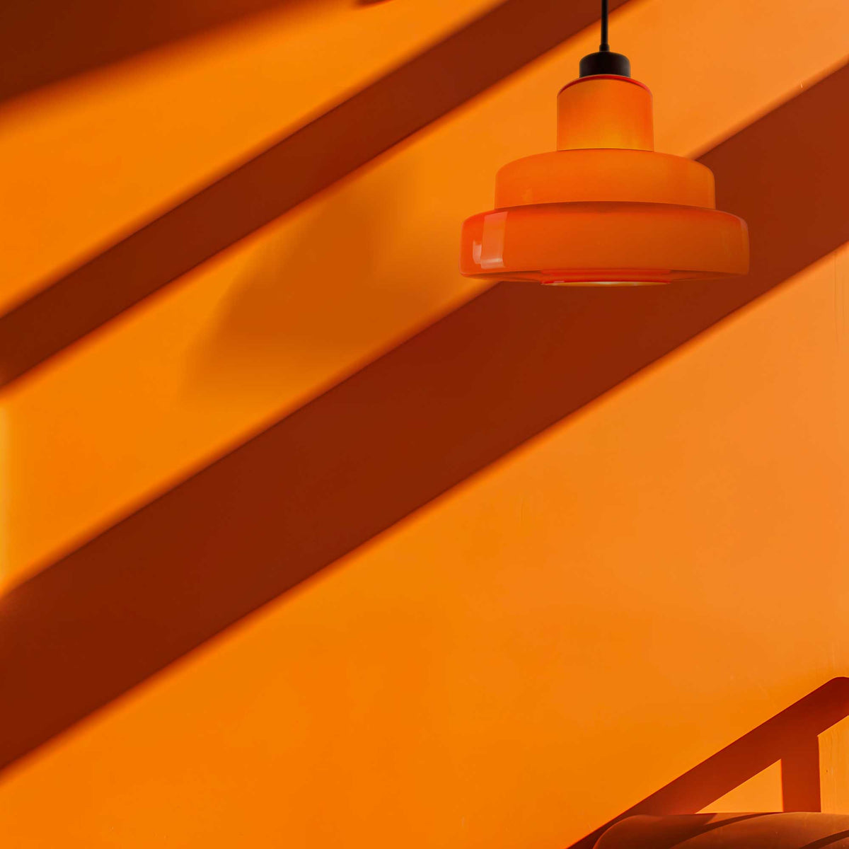 Suspension - FOZA - Orange - vue ambiance - C-Création Luminaires